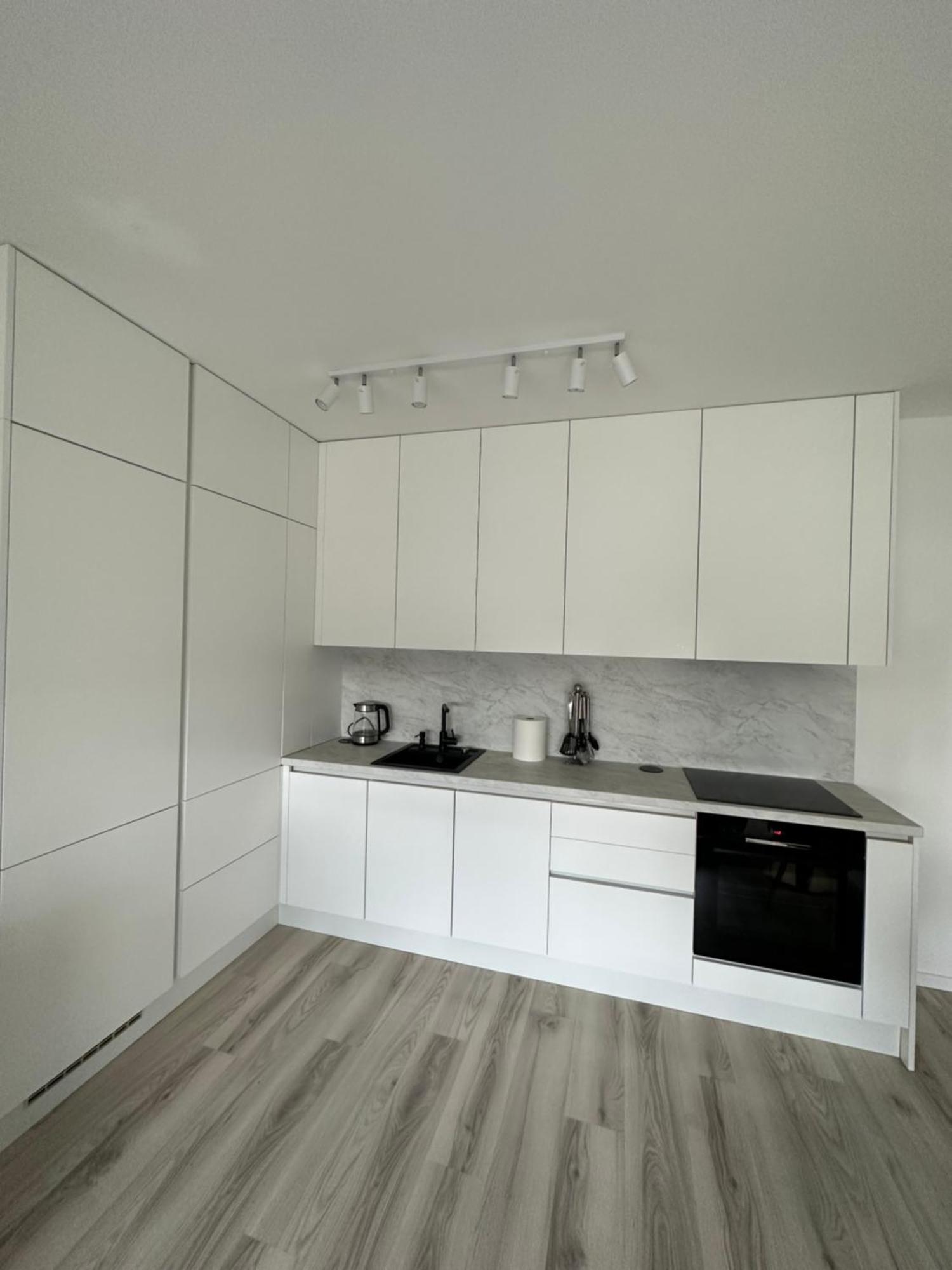 Ein Park Apartment With Free Parking Bratislava Dış mekan fotoğraf
